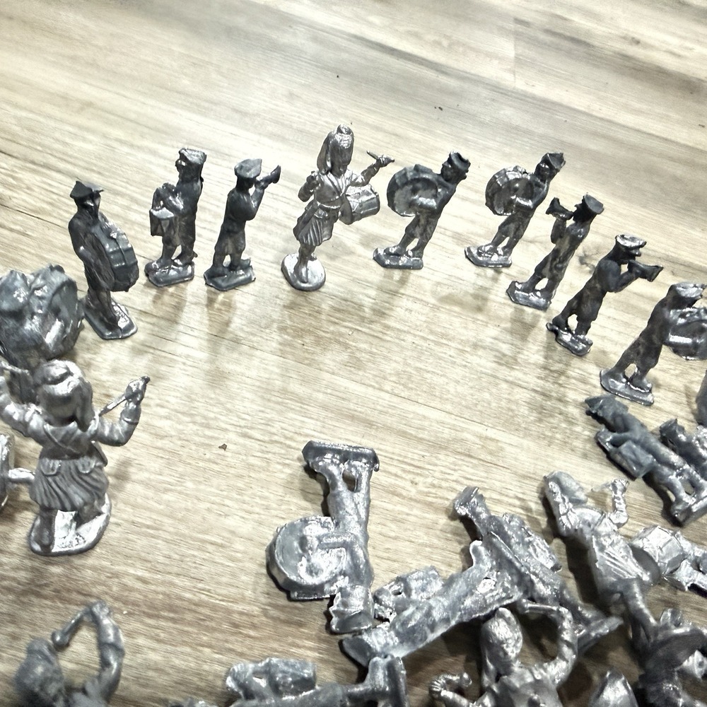 VTG Barclay Manoil Soldier Military Horses And other Figures Lead Unpainted - Picture 16 of 16